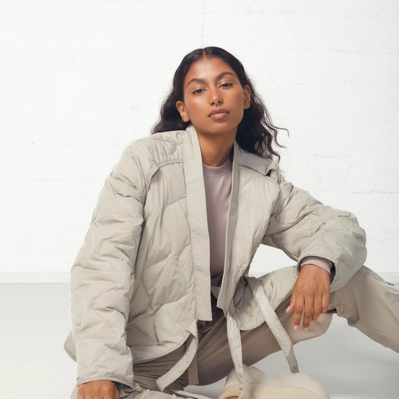 Magnlens women’s Kimono jacket size XS. Fits like a small. - Picture 12 of 13